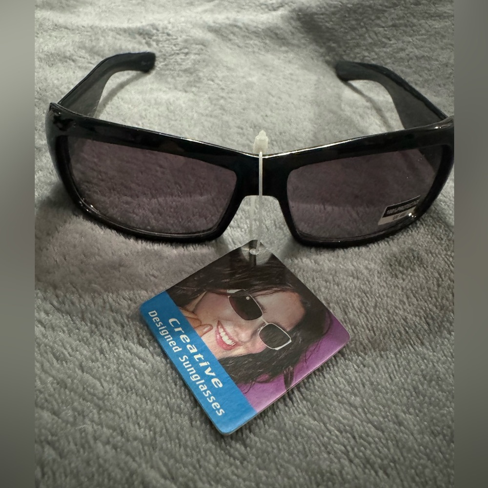 NWT women's sunglasses UV 400